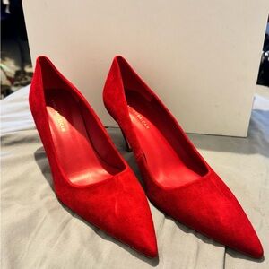 Good American red pumps